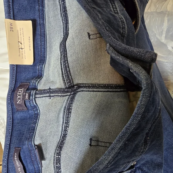 NYDJ Marilyn Straight 28W Hollywood Rendezvous Lift Tuck NWT - Picture 5 of 8